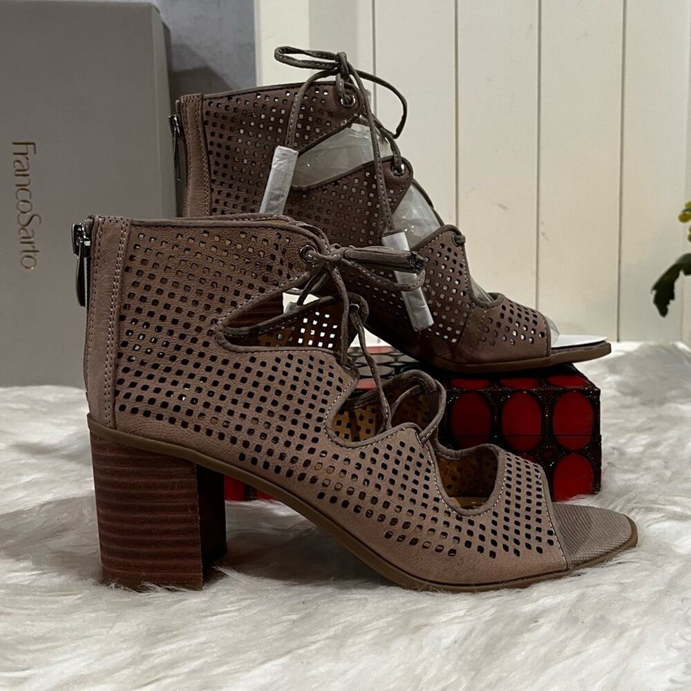 NEW Franco Sarto Leather Suede Perforated Honolulu Ghillie Lace-Up Sandals 5.5 - Picture 6 of 16